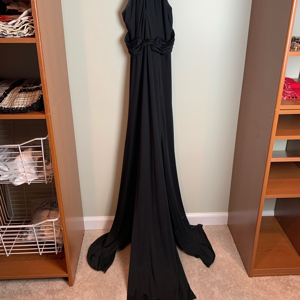 🖤 Black Gown with 2 High Slits 🖤